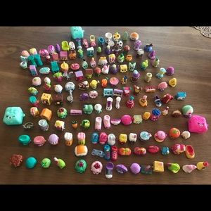 140 Pc Random Shopkins